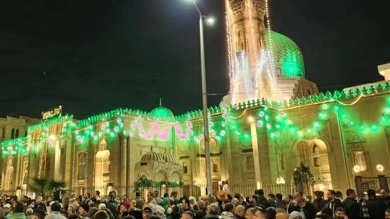 بمشاركة آلاف المريدين.. كواليس احتفالات السيدة زينب في الثلاثاء الأخير من شهر رجب